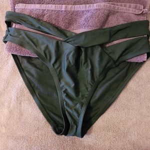 NWOT Time and Tru women's swimsuit bottoms, size Large 12-14